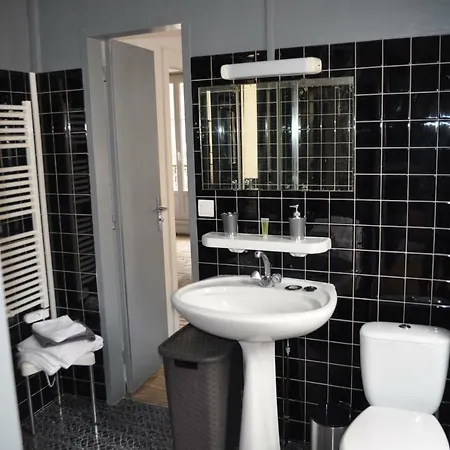 La Maison De Jeanne דירה דייפ