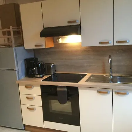 La Maison De Jeanne * דייפ